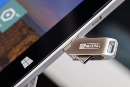 MyMedia MyDual USB 3.2 Gen 1 Drive | Metal